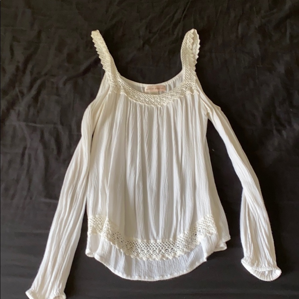 Long sleeve lace top